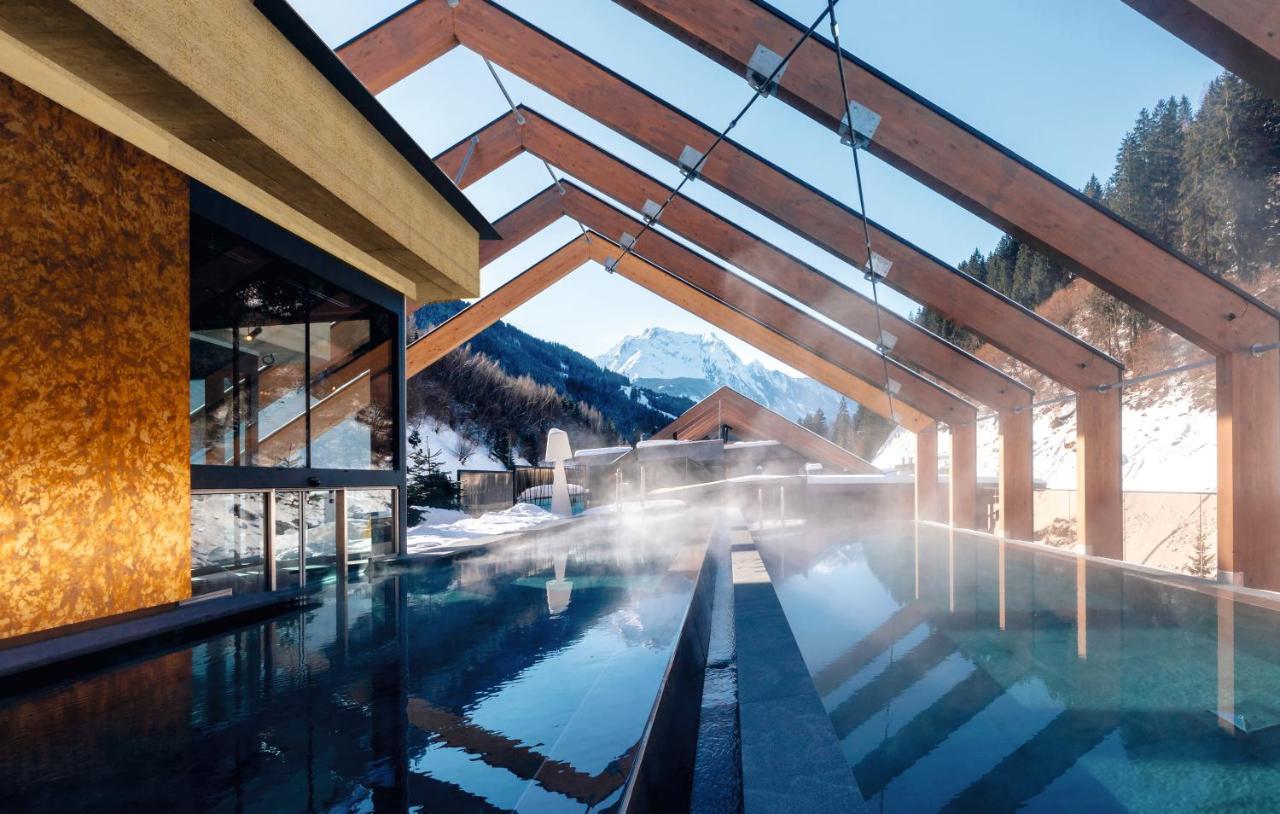 Zillergrundrock Luxury Mountain Resort マイヤーホーフェン エクステリア 写真