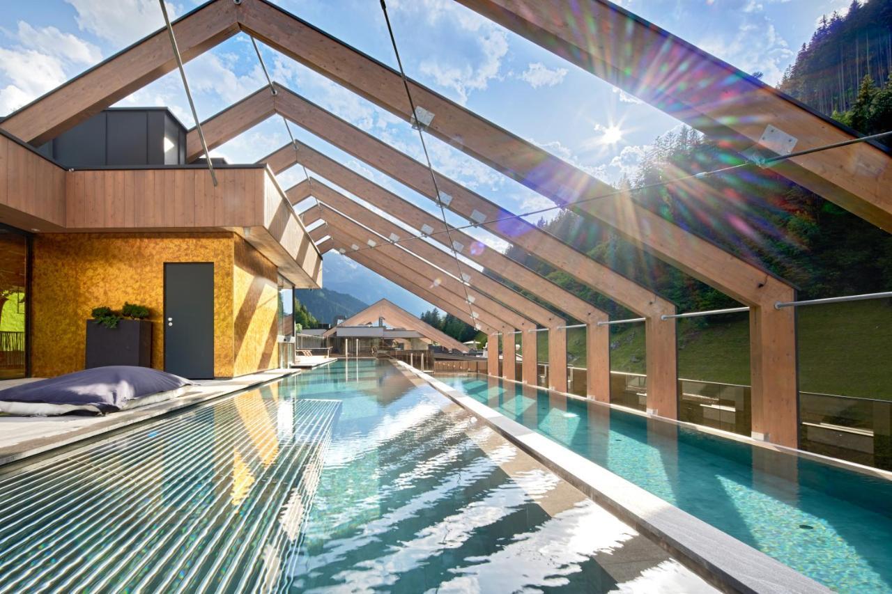 Zillergrundrock Luxury Mountain Resort マイヤーホーフェン エクステリア 写真