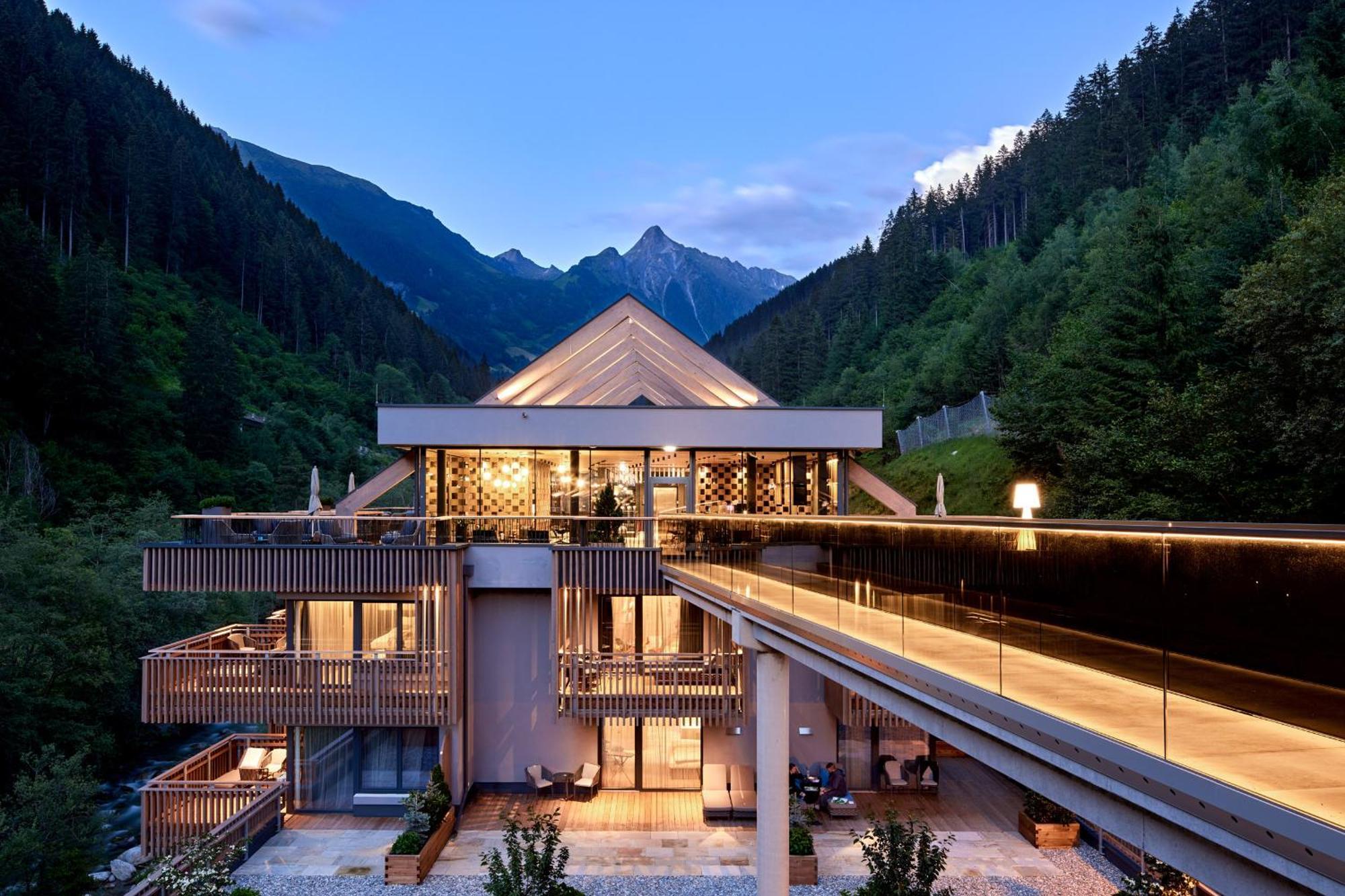 Zillergrundrock Luxury Mountain Resort マイヤーホーフェン エクステリア 写真