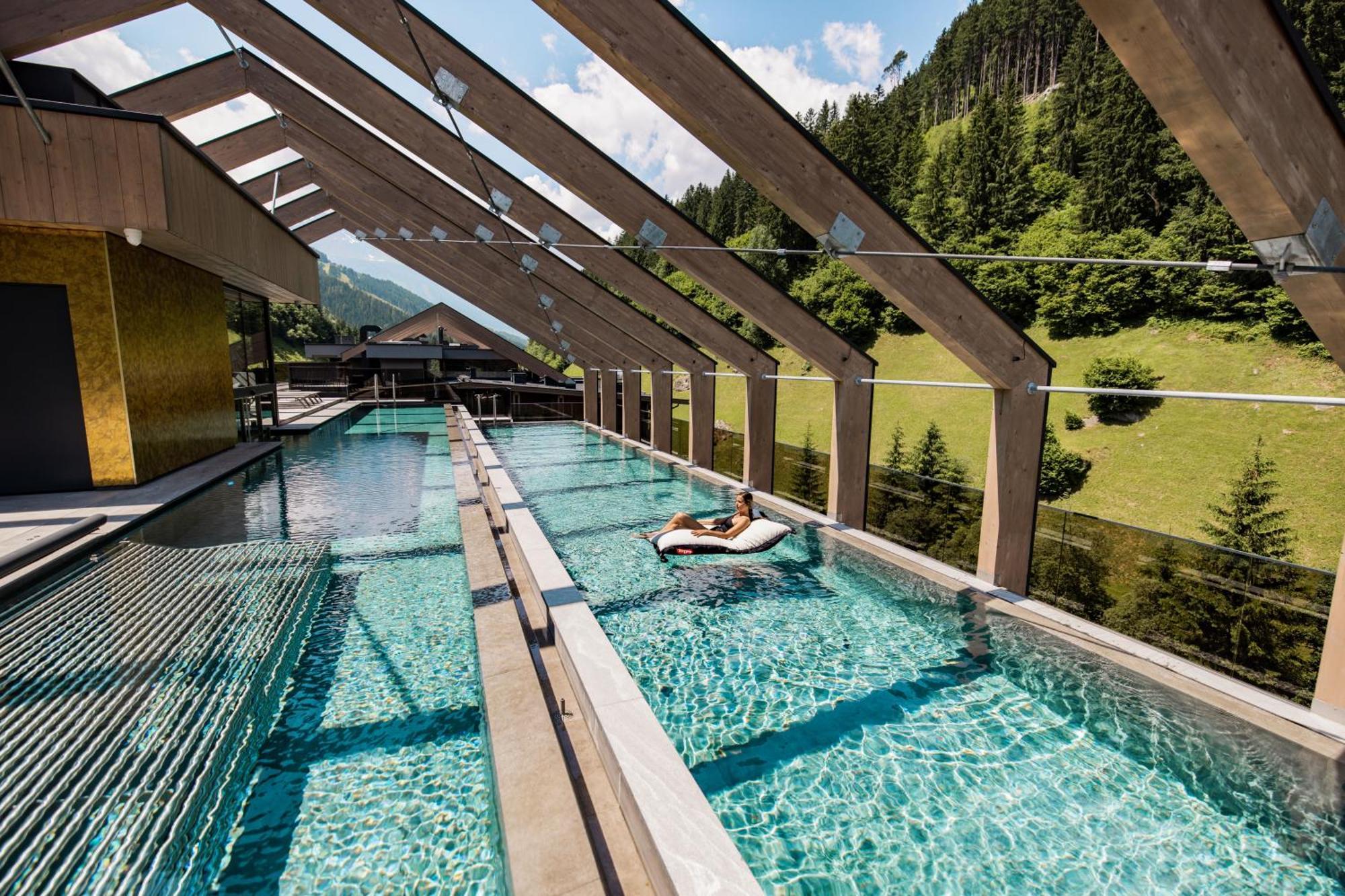 Zillergrundrock Luxury Mountain Resort マイヤーホーフェン エクステリア 写真