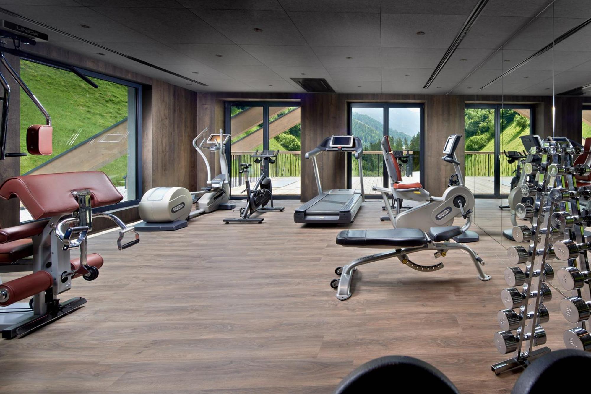 Zillergrundrock Luxury Mountain Resort マイヤーホーフェン エクステリア 写真