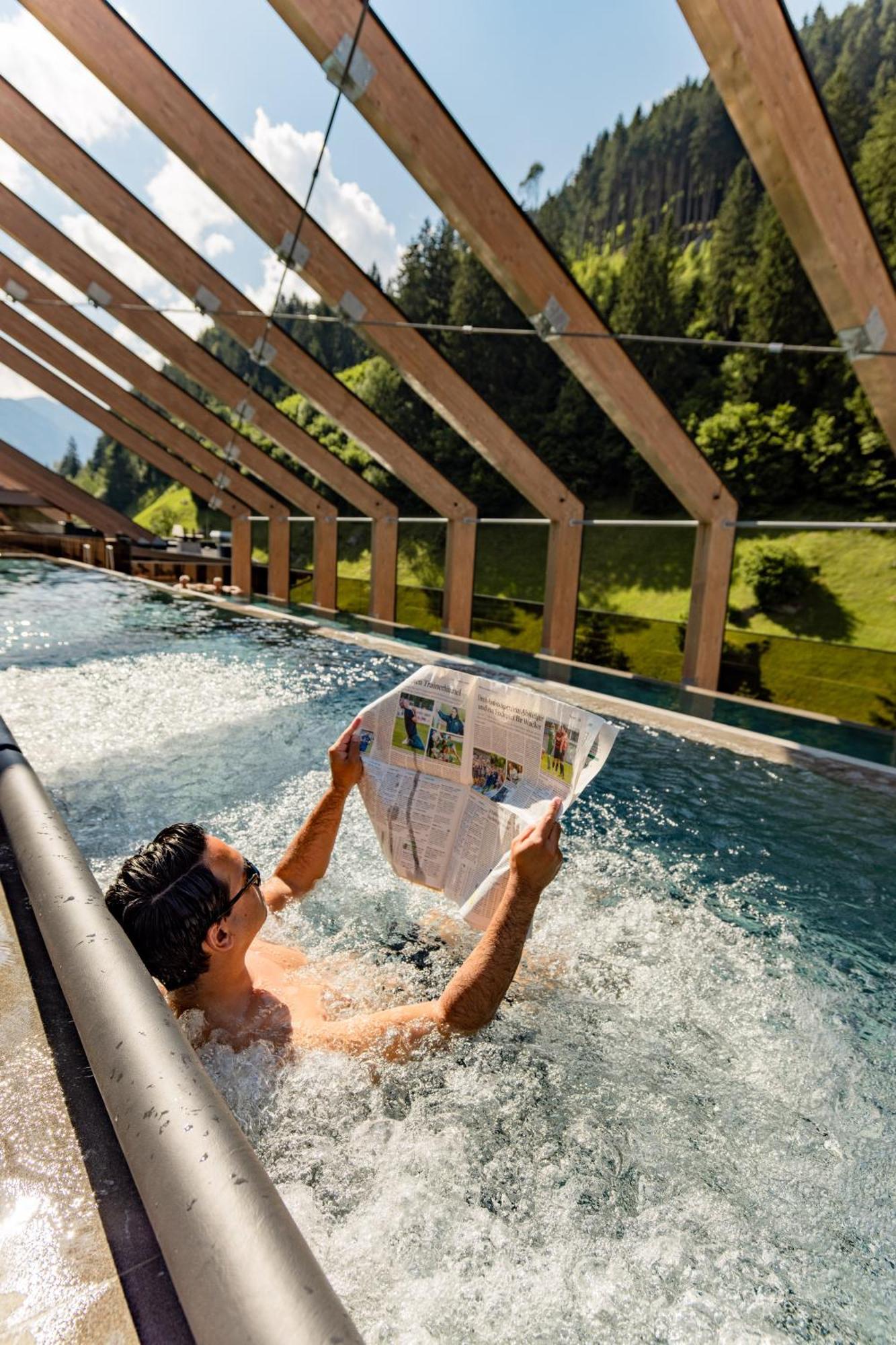 Zillergrundrock Luxury Mountain Resort マイヤーホーフェン エクステリア 写真