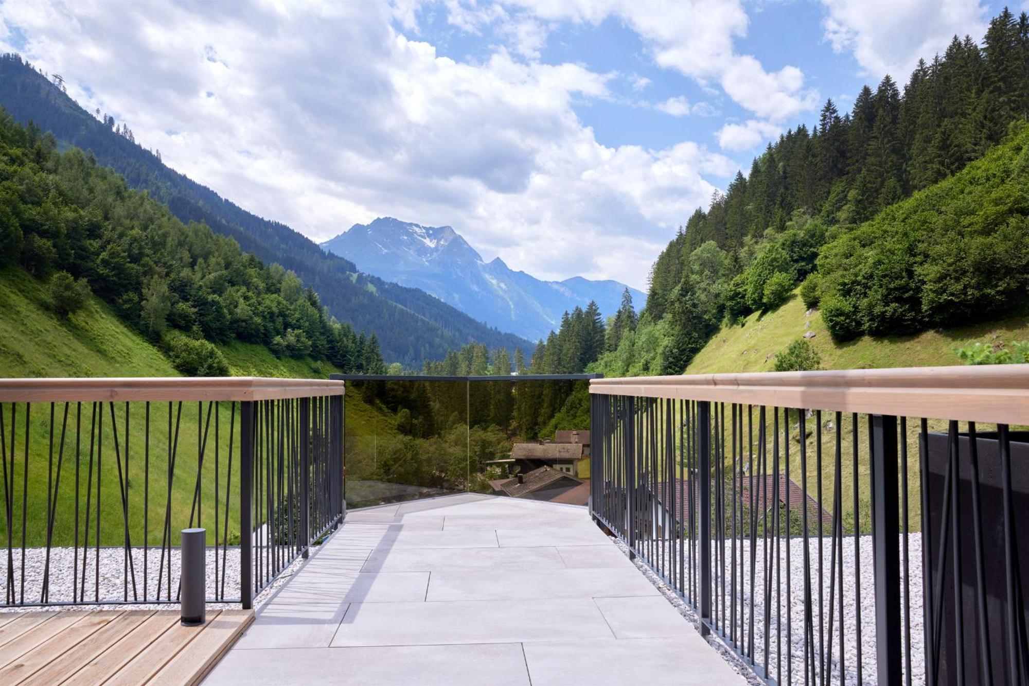 Zillergrundrock Luxury Mountain Resort マイヤーホーフェン エクステリア 写真