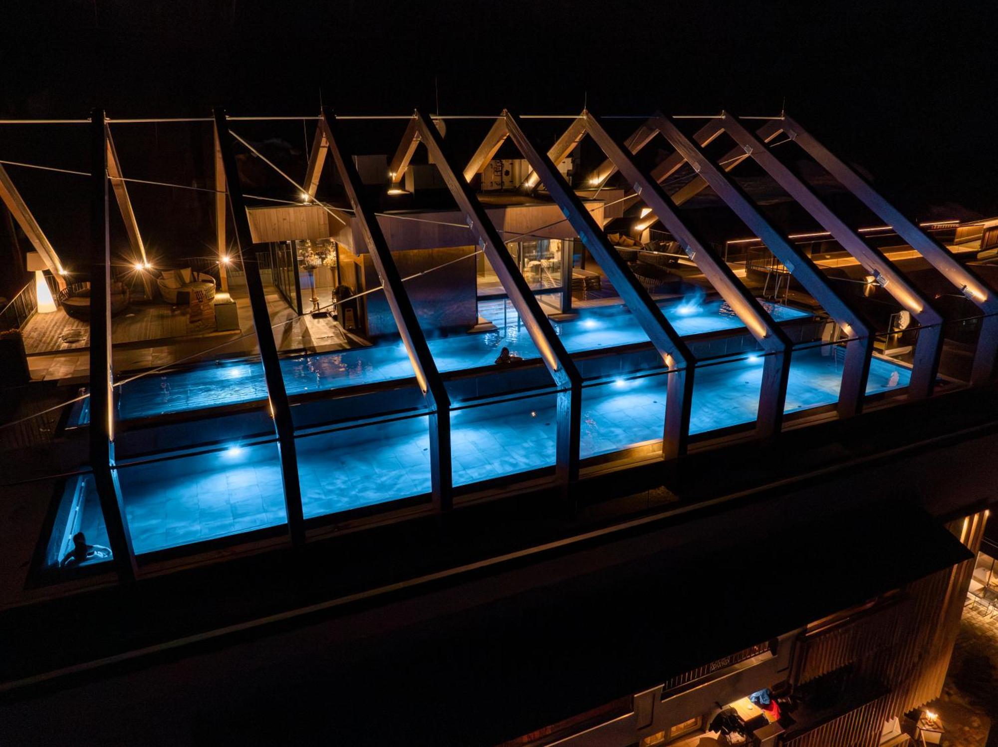 Zillergrundrock Luxury Mountain Resort マイヤーホーフェン エクステリア 写真